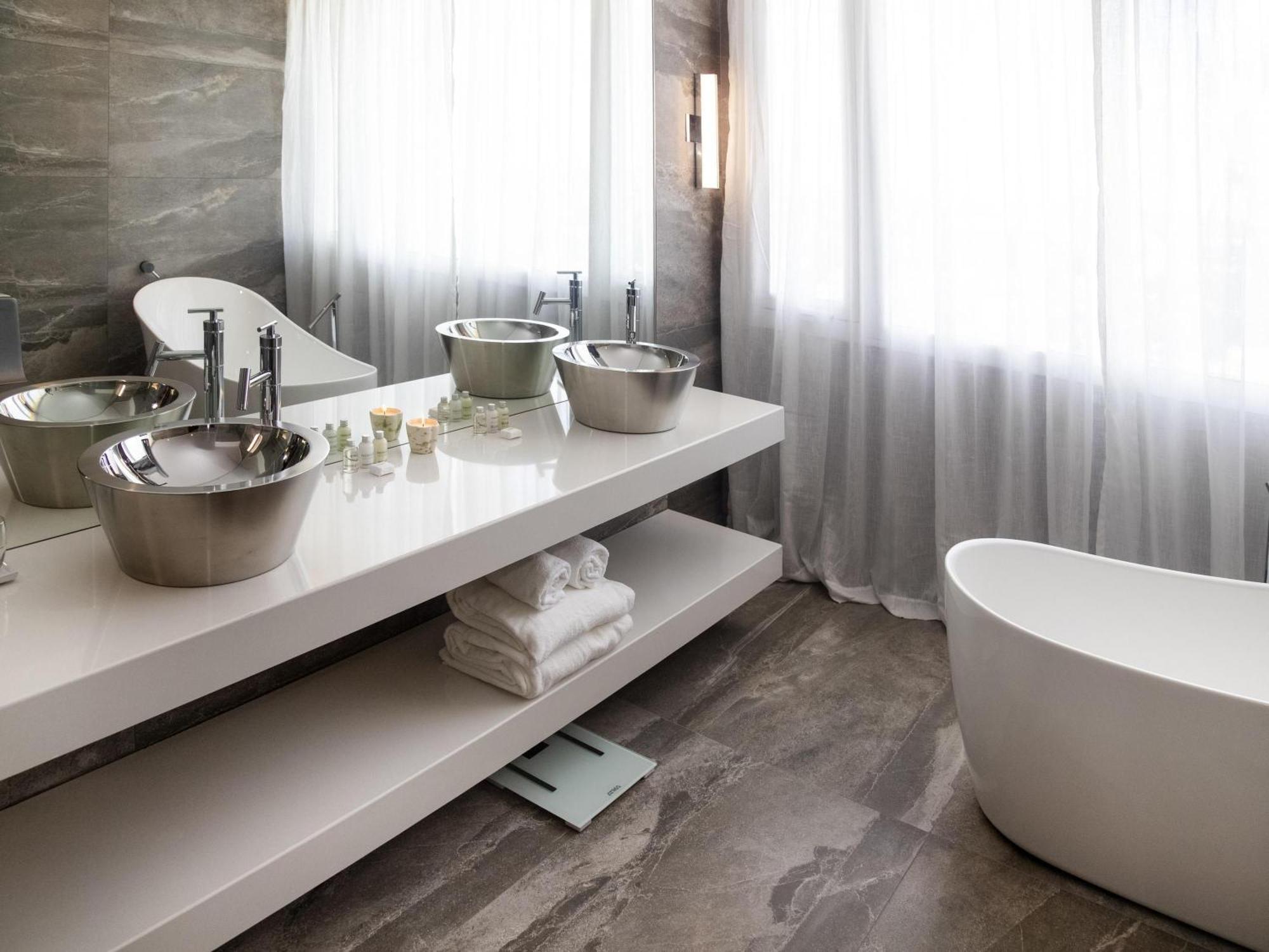 Presidential King Suite